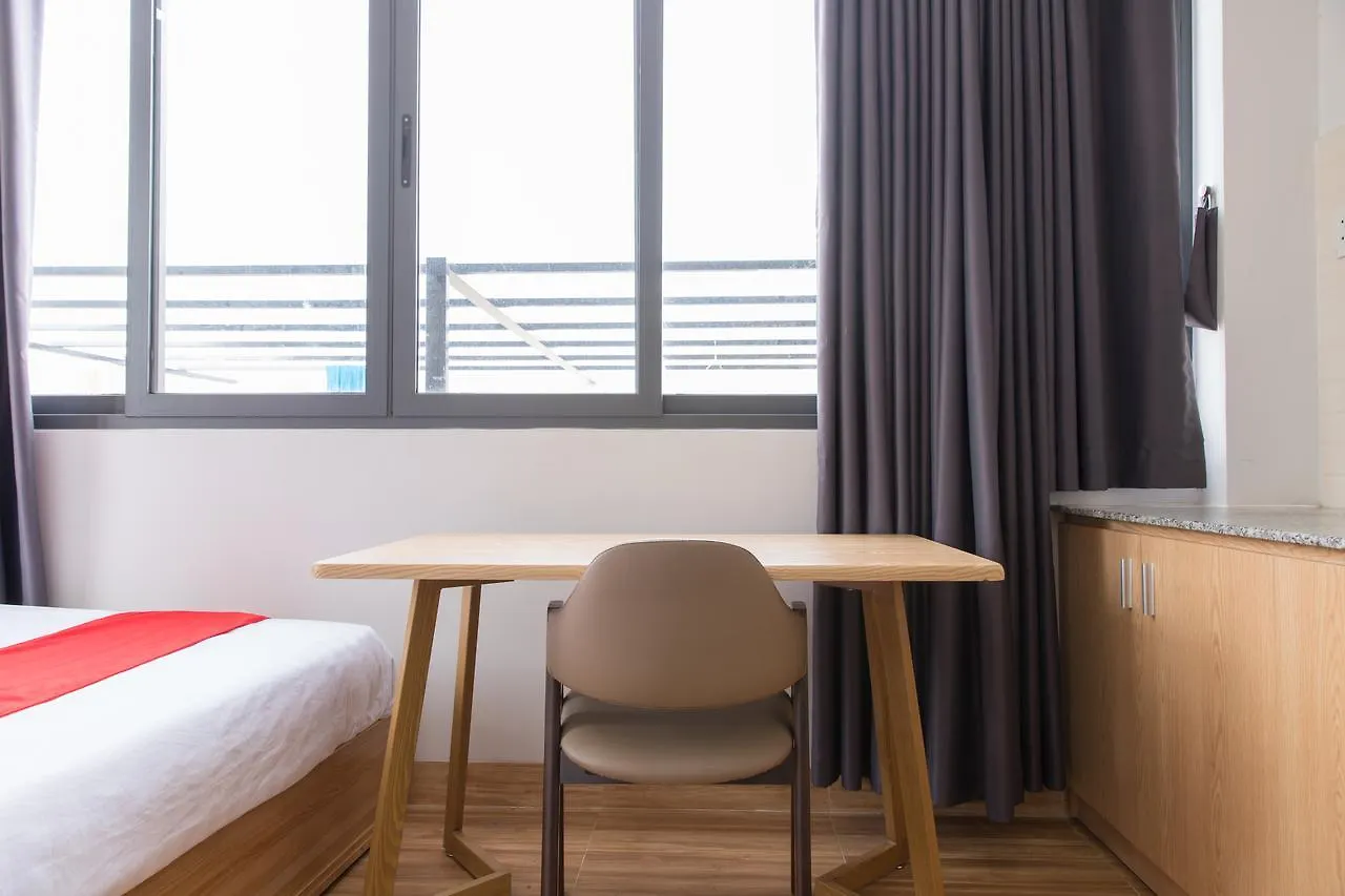 Reddoorz Premium Near E-Town Hotel Ho Chi Minh City Guest house