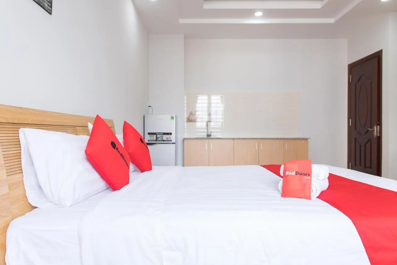 Guest house Reddoorz Premium Near E-Town Hotel Ho Chi Minh City