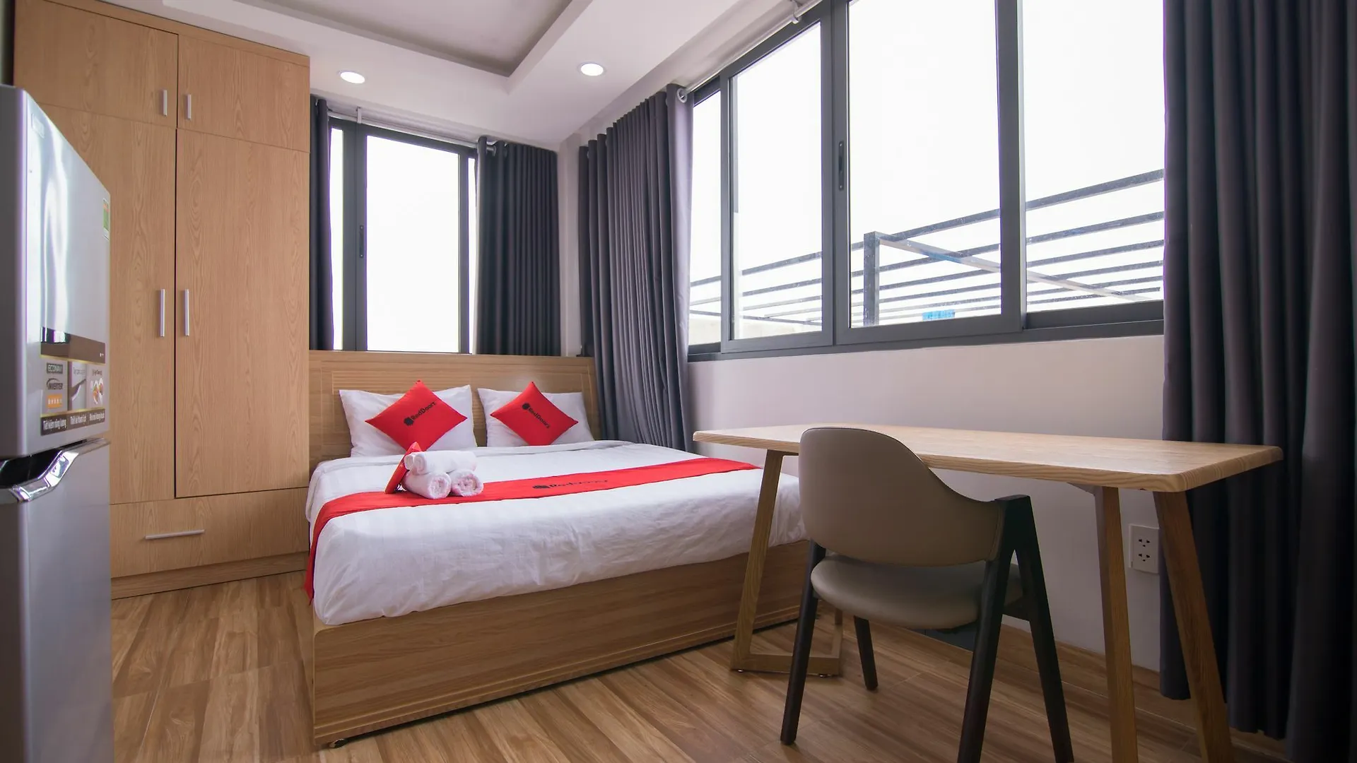 Guest house Reddoorz Premium Near E-Town Hotel Ho Chi Minh City