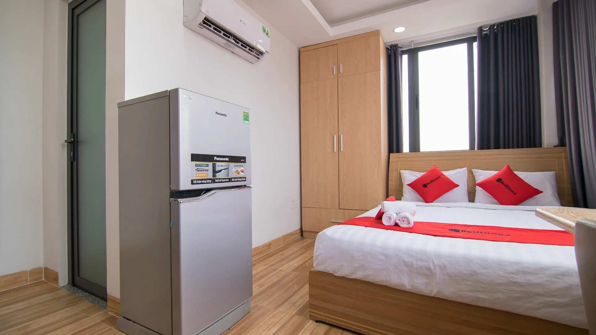 Reddoorz Premium Near E-Town Hotel Ho Chi Minh City Guest house