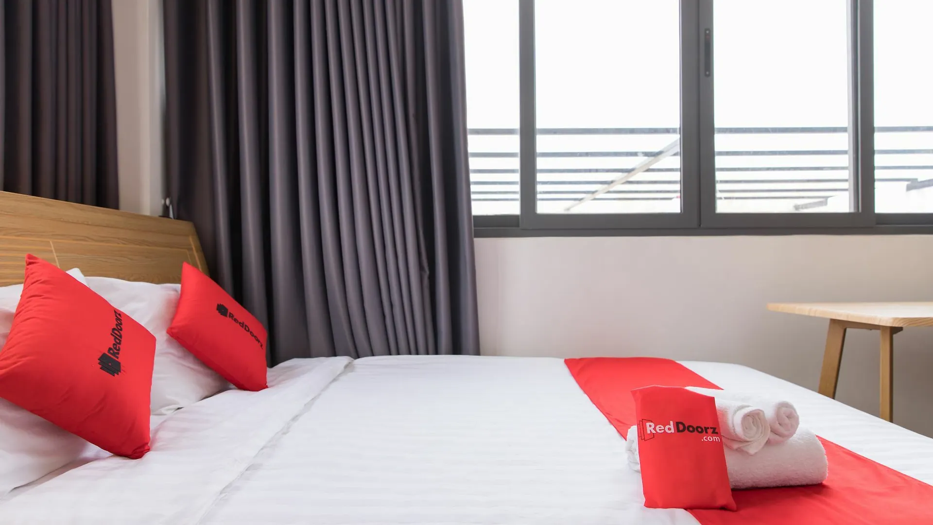 Reddoorz Premium Near E-Town Hotel Ho Chi Minh City Vietnam